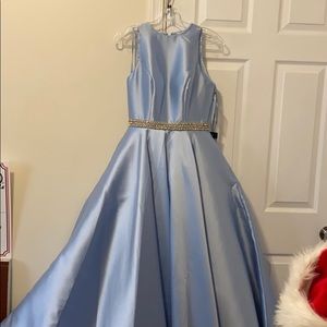 NWT never worn Ieena by Mac Duggal ballgown